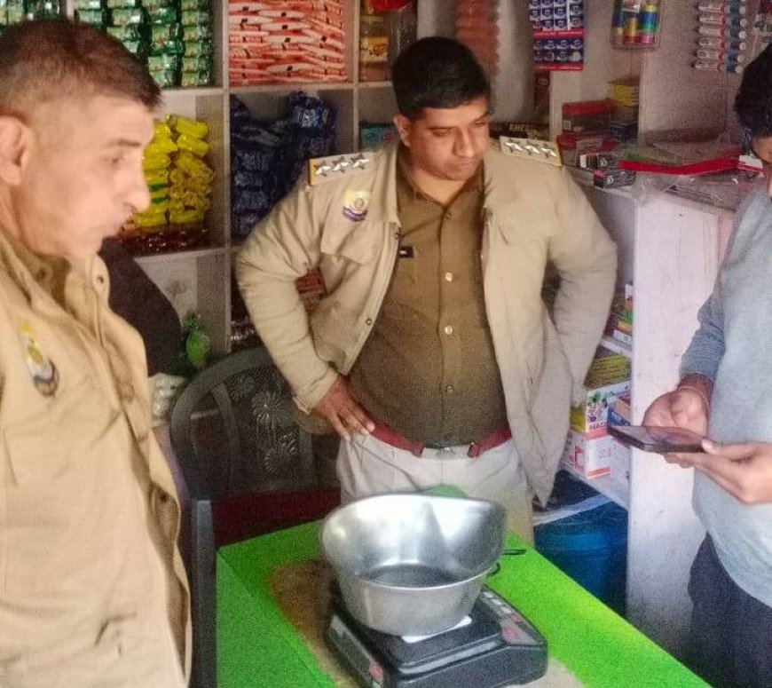 नादौन पुलिस का छापा: तंबाकू व पॉलीथीन पर कार्रवाई, दुकानदार चेतावनी