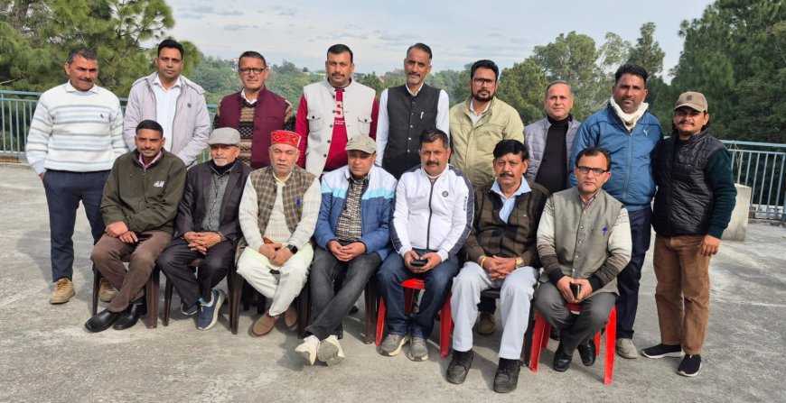 बड़सर: प्रेस क्लब की आम सभा में पत्रकारों के हित में बड़े फैसले