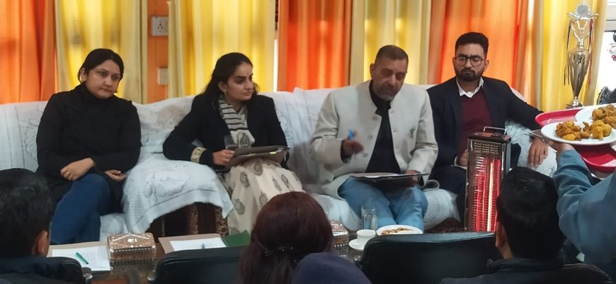 चैत्र मास मेला बैठक में ढटवालिया के सुझाव, अफसरों की गैरहाजिरी पर नाराज़गी