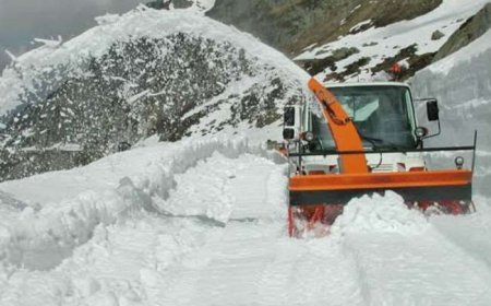 चंबा में राहत की शुरुआत: सात सड़कें बहाल, 25 पर अब भी जारी है संघर्ष