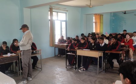 धनेटा स्कूल में क्विज प्रतियोगिता, ईशांत टीम अव्वल