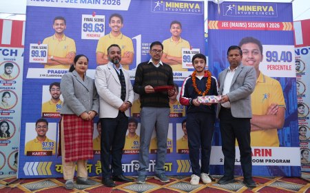 मिनर्वा में JEE टॉपर्स का भव्य सम्मान समारोह