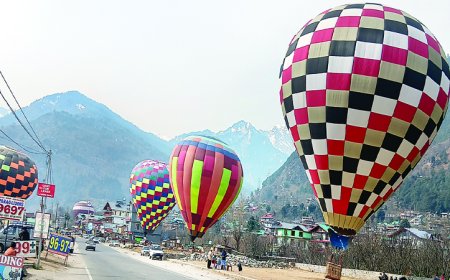 शिवरात्रि पर कुल्लू-मनाली में उमड़े सैलानी