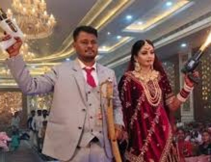 पहली नजर में हो गया था वेटर से प्यार, 7 साल बाद आया कॉल, फिर रची पति को मरवाने की साजिश