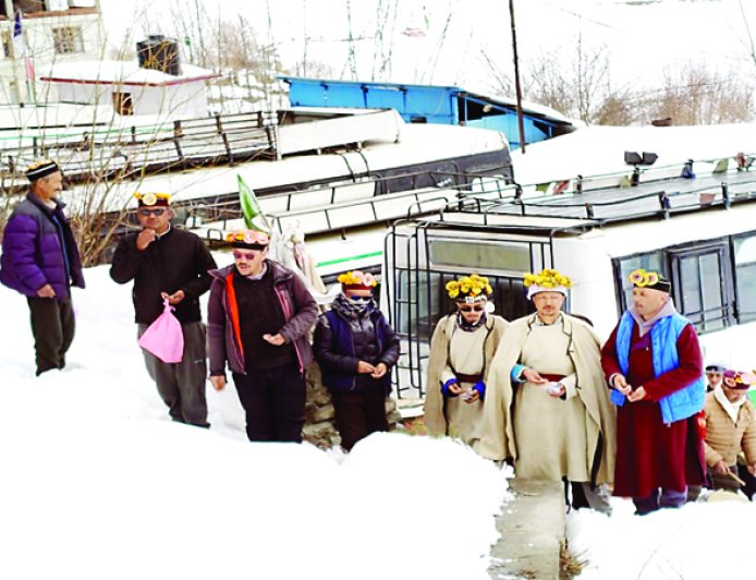 माइनस तापमान में लाहुल का गोची महोत्सव शुरू, क्या है अनोखी परंपरा...