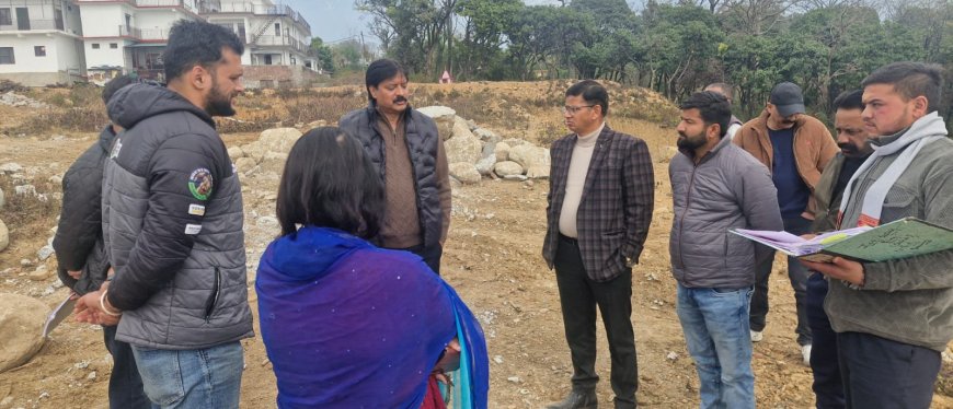 सकोह में 33 करोड़ का स्केटिंग रिंक, देवेन्द्र जग्गी ने किया निरीक्षण