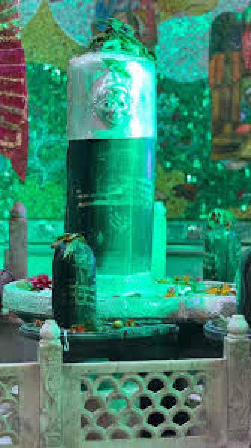 7 किलो चांदी से सजा शिवलिंग, महाशिवरात्रि खास