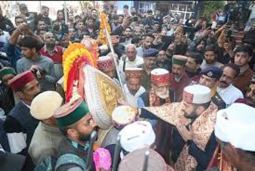 देव वाद्ययंत्रों से गूंजी छोटी काशी, मंडी पहुंचे देव कमरूनाग; 216 देवी-देवताओं को निमंत्रण