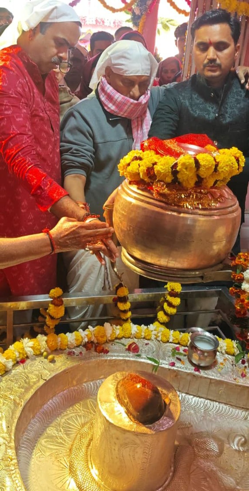 नाग मंदिर करियाड़ा में शतचंडी पाठ का समापन, पूर्णाहुति में उमड़ा जनसैलाब