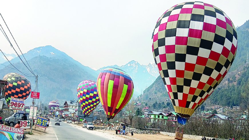शिवरात्रि पर कुल्लू-मनाली में उमड़े सैलानी