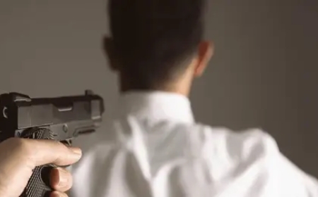 नेता के बेटे को दिनदहाड़े किडनैप करने की कोशिश