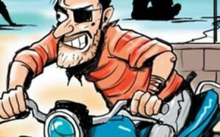 धर्मशाला में लूट: मिर्ची डाल बाइक छीनकर फरार