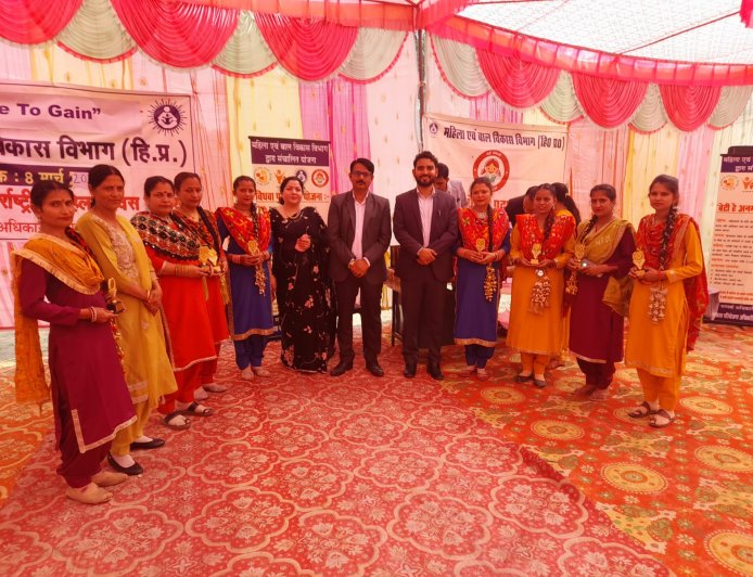 कांगड़ा में महिला दिवस पर खास कार्यक्रम, महिलाओं को किया सम्मानित