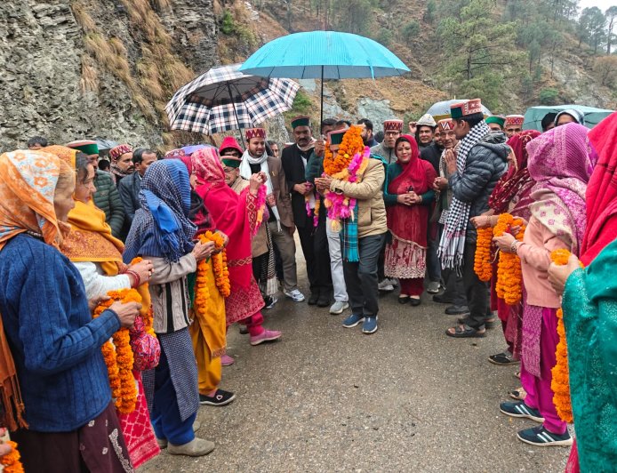 धारकण्डी में 22.35 करोड़ के विकास कार्य, पठानिया ने किया शिलान्यास