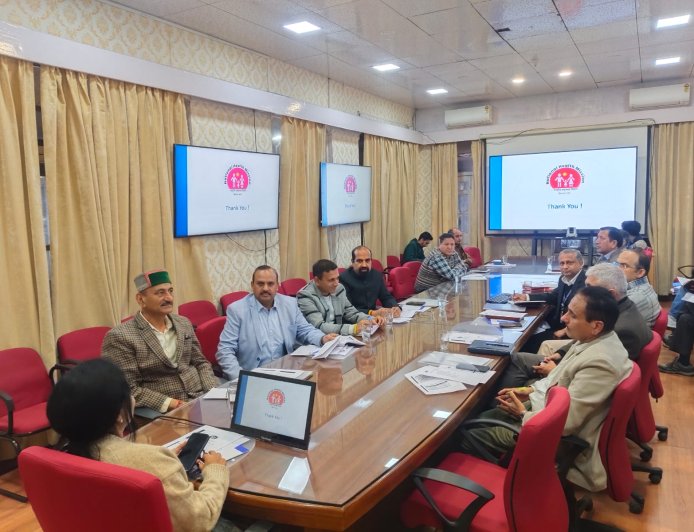 कांगड़ा सिविल अस्पताल पर बढ़ा मरीजों का दबाव, नए स्टाफ व मशीनों की मांग