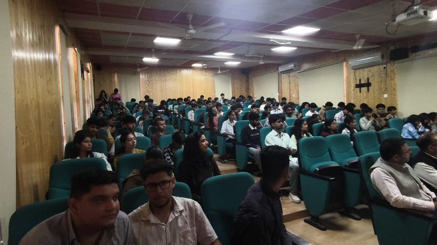 कांगड़ा में शहीद दिवस पर पदयात्रा, युवाओं का संकल्प