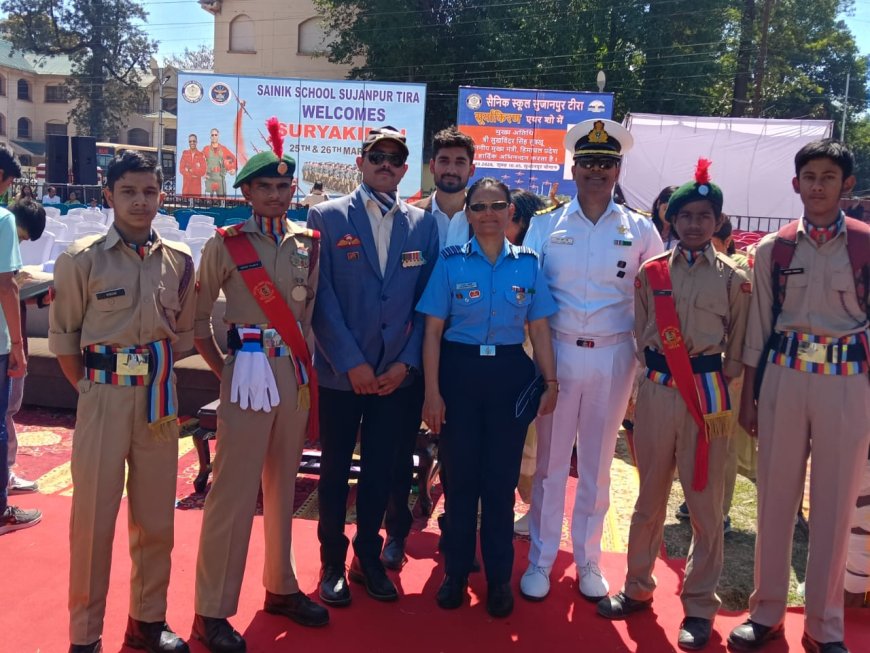 नादौन के कैडेट्स ने सूर्य किरण शो में बढ़ाया मान