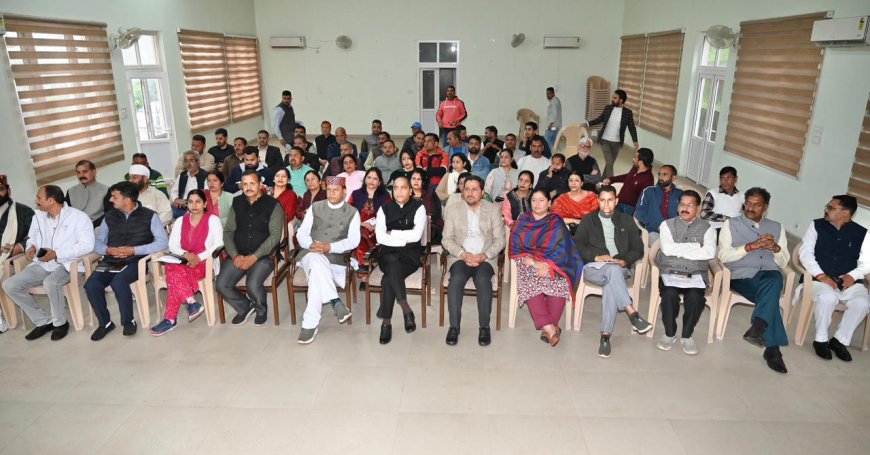 मंडी में ‘मन की बात’, पश्चिम एशिया की स्थिति पर पीएम की अपील