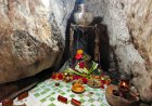 कांगड़ा की रहस्यमयी गुफा! 350 सीढ़ियां चढ़कर पहुंचते हैं सिद्धेश्वर महादेव, जहां आज भी महसूस होती है दिव्य शक्ति
