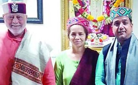 हिमाचल में PM नरेंद्र मोदी के भाई प्रह्लाद मोदी की सादगी ने जीता दिल