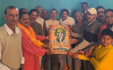 बाबा बालकनाथ मंदिर पहुंचे अजय वर्मा, की घोषणाएं