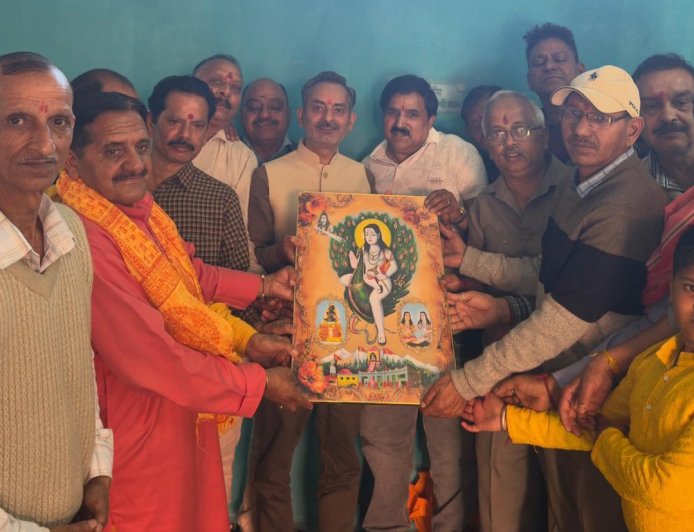 बाबा बालकनाथ मंदिर पहुंचे अजय वर्मा, की घोषणाएं