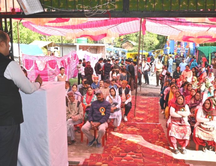 भम्बेड़ मेले में मंत्री गोमा के बड़े ऐलान, सड़क-मैदान की घोषणा