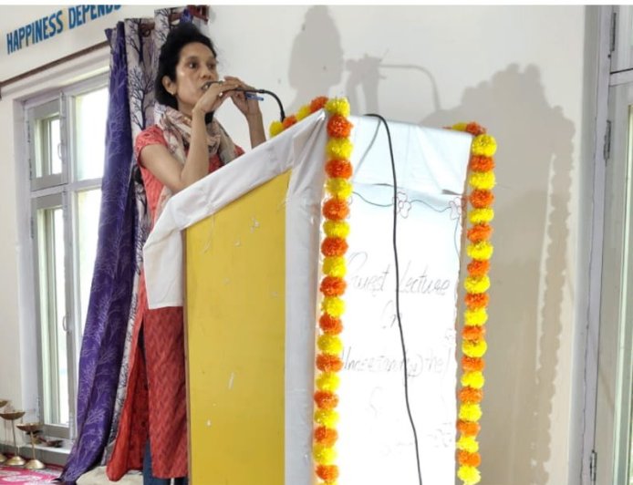 डीडीएम लॉ कॉलेज में नशा जागरूकता कार्यक्रम आयोजित