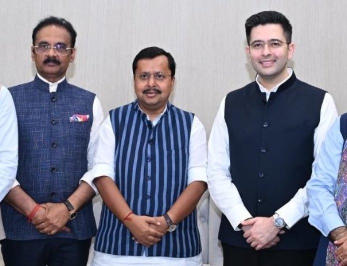 AAP के 7 सांसद BJP में शामिल, चुग का बड़ा हमला