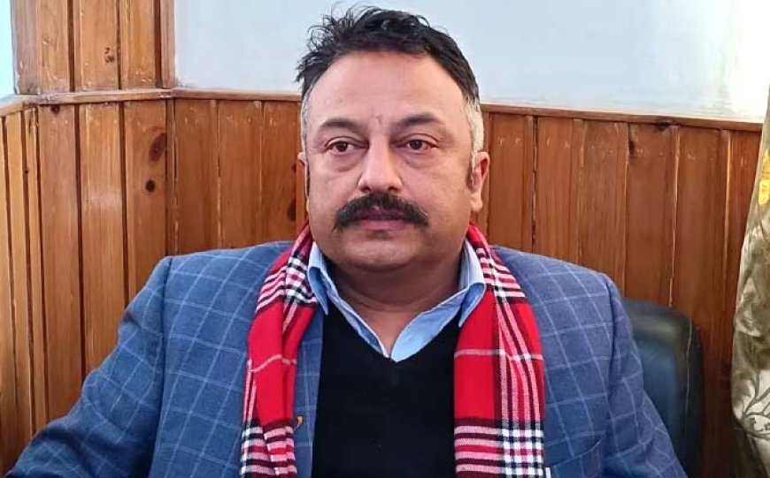 हिमाचल में शिक्षकों के तबादलों पर रोक जारी