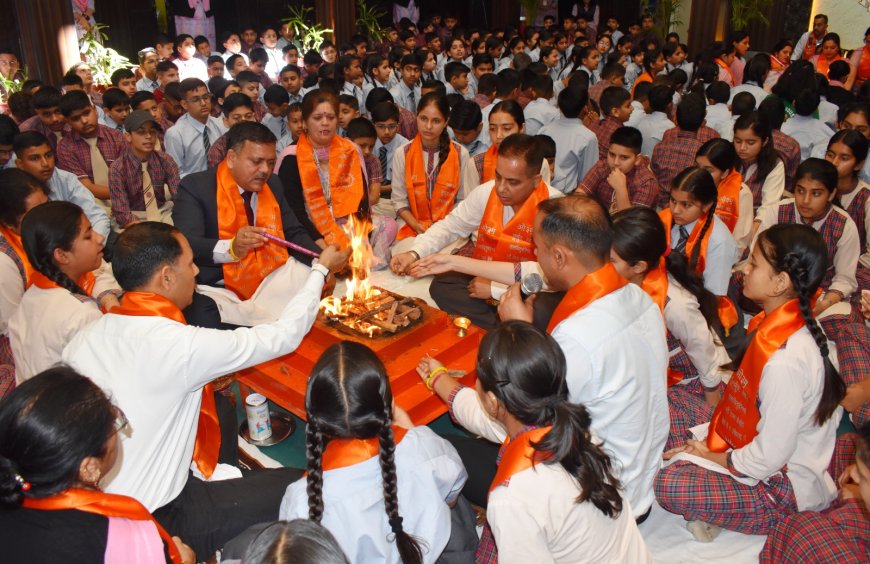 नादौन: DAV स्कूल में यज्ञ संग नए सत्र की शुरुआत