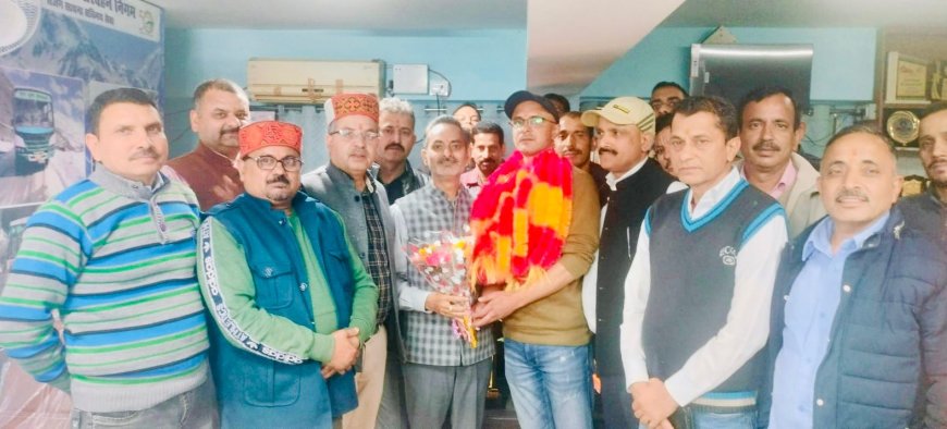 इंटक चुनाव में समर चौहान बने अध्यक्ष, अजय वर्मा से मुलाकात