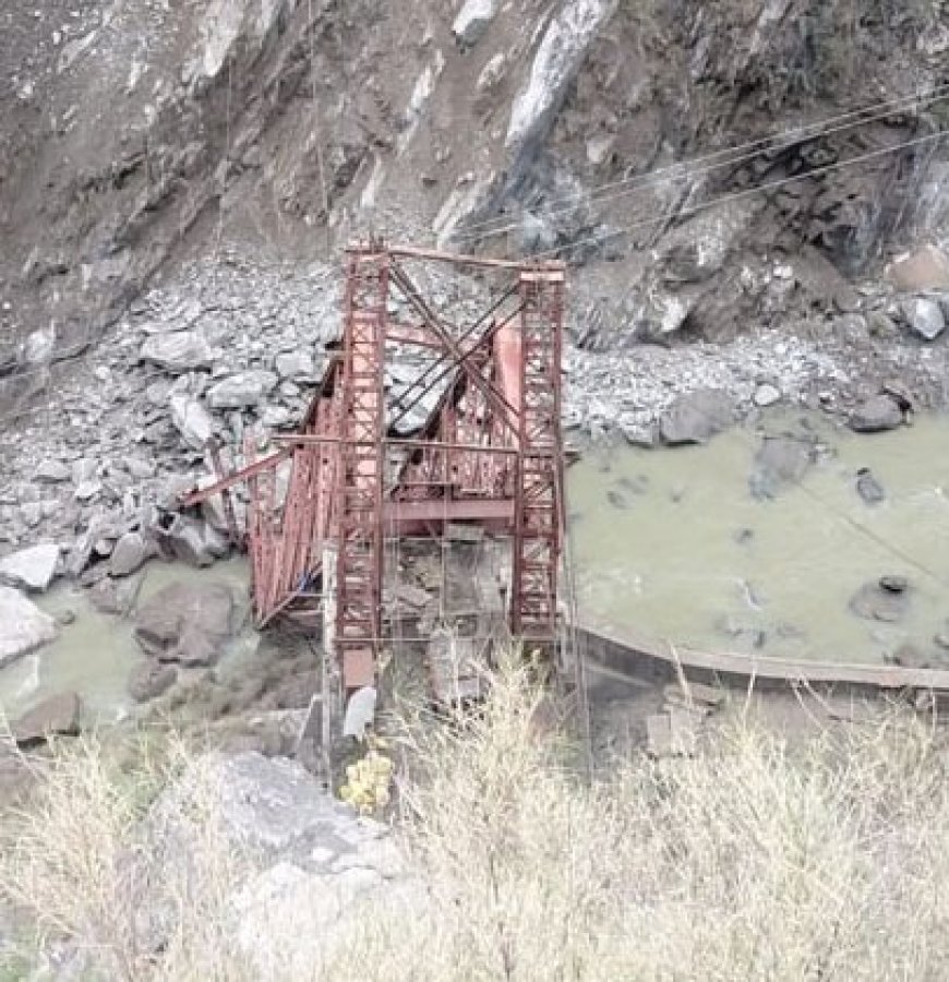 भरमौर में निर्माणाधीन पुल ढहा, लाखों का नुकसान