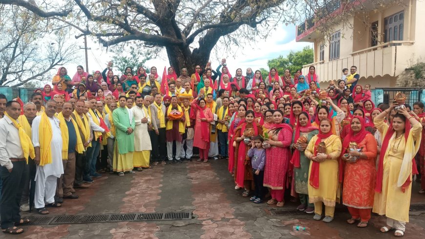 नादौन में श्रीमद भागवत कथा का शुभारंभ, भव्य कलश यात्रा से गूंजा पत्तन बाजार