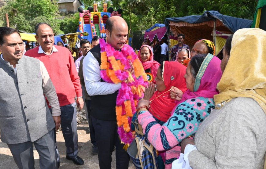 भम्बेड़ मेले में मंत्री गोमा के बड़े ऐलान, सड़क-मैदान की घोषणा