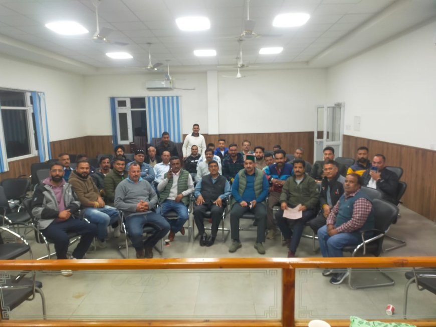 ATS नियमों पर फंसे वाहन ऑपरेटर्स, पठानिया बोले—केंद्र के सामने जोरदार उठाएंगे आवाज