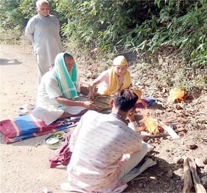 सिया हत्याकांड: बेटी के खून वाली जगह पिता ने किया हवन