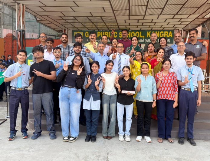 GAV Kangra Result: सत्यम, अनुराग और मनस्वी टॉपर