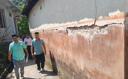 भूकम्प पीड़ितों के बीच पहुंचे विधायक केवल सिंह पठानिया, बोले- हर प्रभावित परिवार को मिलेगी सहायता