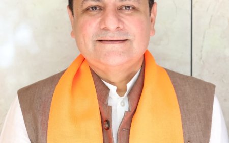 धर्मशाला में बढ़ा सियासी घमासान: नगर निगम कमिश्नर के खिलाफ विशेषाधिकार हनन प्रस्ताव लाएंगे सुधीर शर्मा