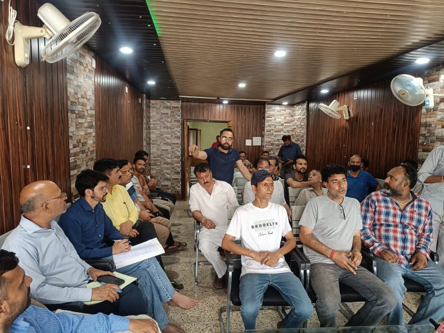 वज्रेश्वरी मंदिर में अब नहीं चलेगी गंदगी! तहसीलदार ने जारी किए सख्त निर्देश, दुकानदारों और श्रद्धालुओं को चेतावनी