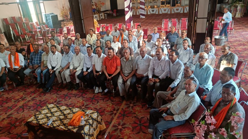 पेंशनर्स महासंघ ने उठाई बुजुर्गों की मांगें, कर्मचारियों और पेंशनरों के हितों की अनदेखी का आरोप
