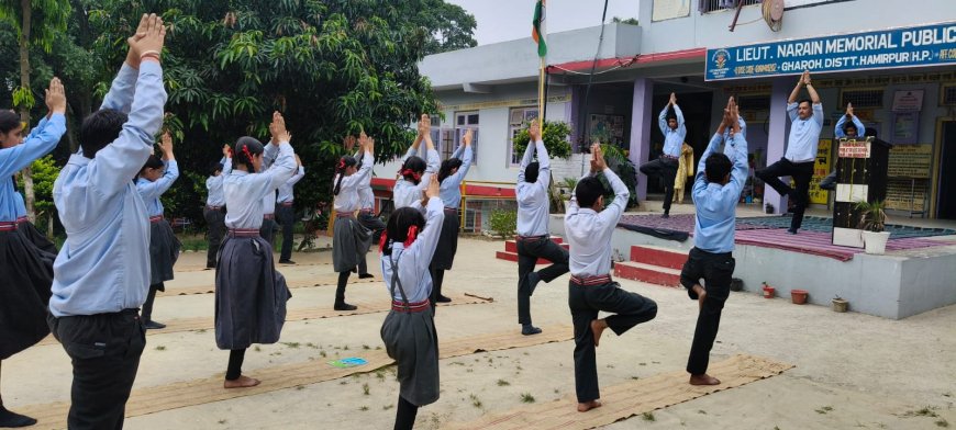 योग से निरोग जीवन का संदेश: घड़ोह स्कूल में अंतरराष्ट्रीय योग दिवस पर विशेष जागरूकता कार्यक्रम