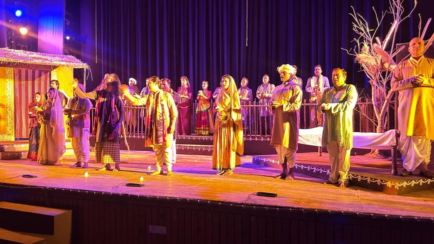 बाबूजी’ ने जीत लिया धर्मशाला का दिल! कलाकारों के संघर्ष और समर्पण की कहानी के साथ ‘हिम रंग षष्ठी’ नाट्योत्सव का भव्य समापन