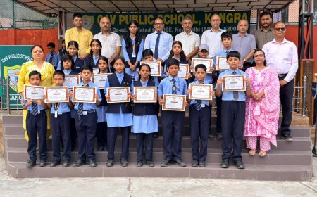 जीएवी पब्लिक स्कूल, कांगड़ा में मर्करी हाउस ने गणित क्विज़ प्रतियोगिता में लहराया परचम