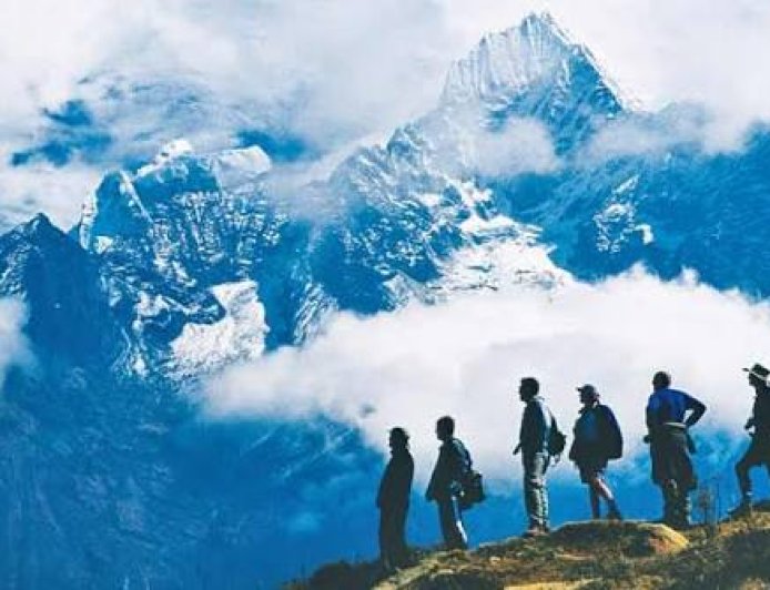 धौलाधार ट्रेकिंग से पहले रजिस्ट्रेशन अनिवार्य, डीएम के सख्त आदेश