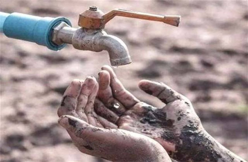 10 दिन से पानी को तरसे लोग, दूषित पानी पीने को मजबूर