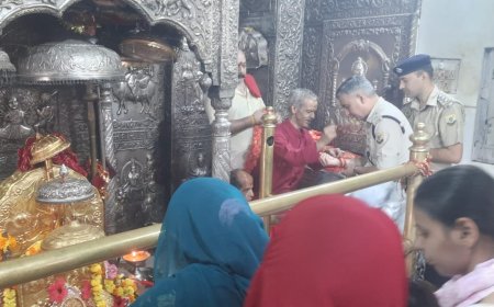 जिला पुलिस प्रमुख ने कांगड़ा मंदिर में सुरक्षा व्यवस्थाओं का लिया जायजा