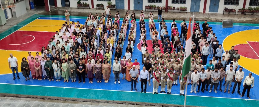 एमसीएम डीएवी कॉलेज कांगड़ा में देशभक्ति के रंग में रंगा 80वां स्वतंत्रता दिवस समारोह