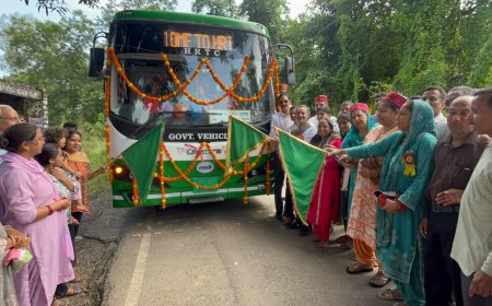 कांगड़ा को मिली नई इलेक्ट्रिक बस, अजय वर्मा ने दिखाई हरी झंडी